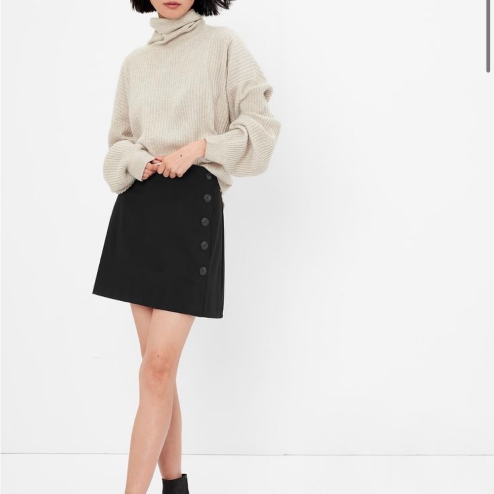 Gap Ponte Side Button Mini Skirt
